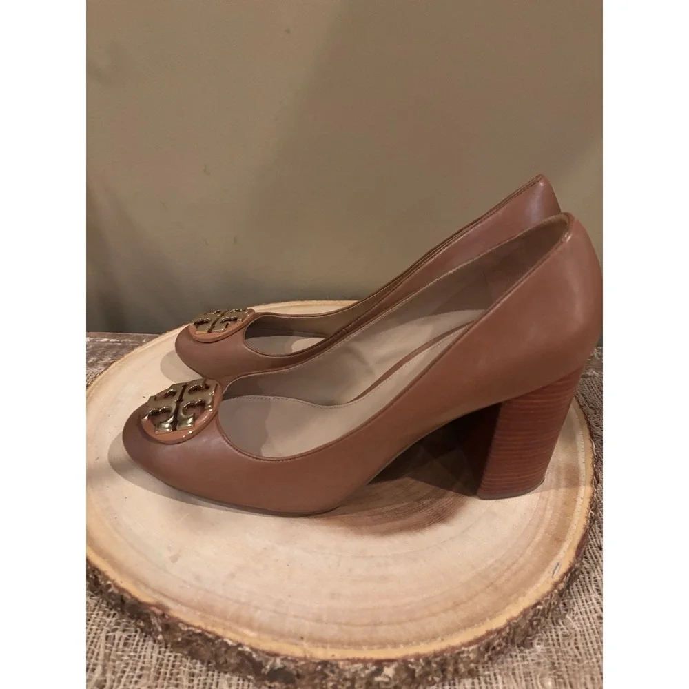 Tory Burch‎ Janey 85 MM Pump Royal Tan Leather 10.5 Block Heel Gold Logo
